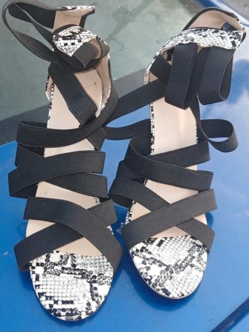Jessica Simpson Jyra Strappy Snakeskin High Heel Sandals Black White Size 8.5